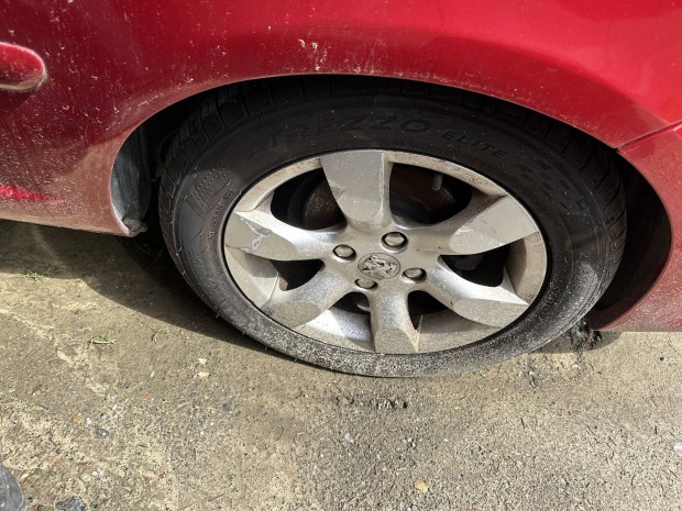 Peugeot 16 colos 4x108 et 31 nyári alufelni garnitúra eladó