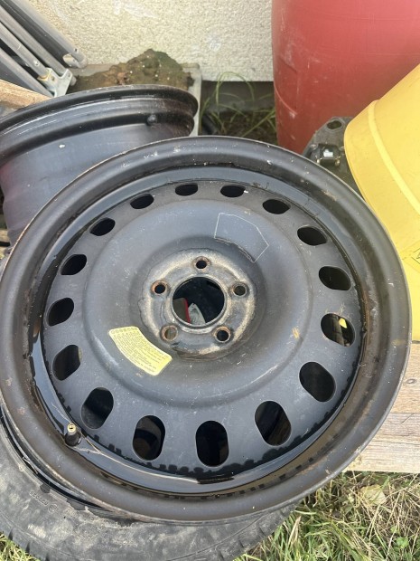 Peugeot 17 colos 5x108 Et 45 lemezfelni elad 