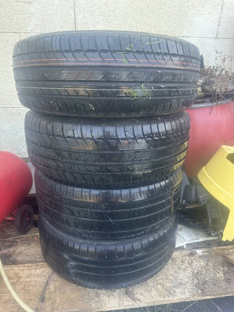 Peugeot 17 colos 5x108 et 48 gy�ri lemezfelni elad� .