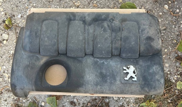 Peugeot 1.4 16v KFU motorburkolat