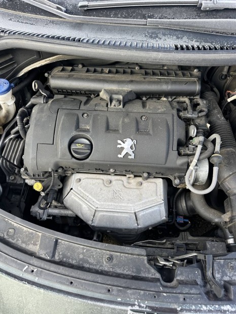 Peugeot 1.4 benzin (95 le BMW 8fs ) komplett motor elad 