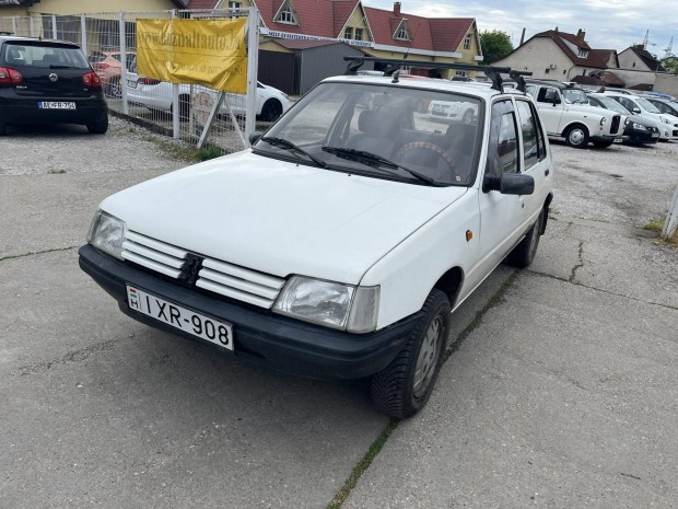 Peugeot 205 1.8 D GL
