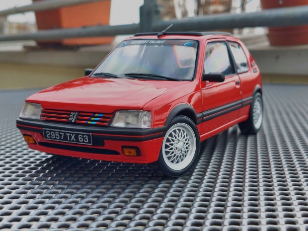 Peugeot 205 GTI 1:18 Norev 1/18