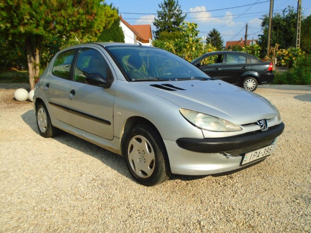 Peugeot 206 1.1 Husky J motorral.5l-es fogyasz...