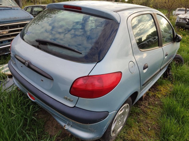 Peugeot 206 1.1 benzin bonts