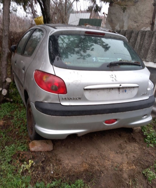 Peugeot 206 1,1 l benzines 44 kW