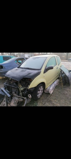 Peugeot 206 1.1 minden alkatrsze 