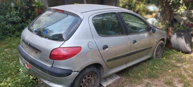 Peugeot 206 1.2 8v alkatrsz