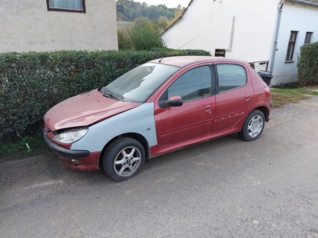 Peugeot 206 1.4HDI ECO alkatrszek