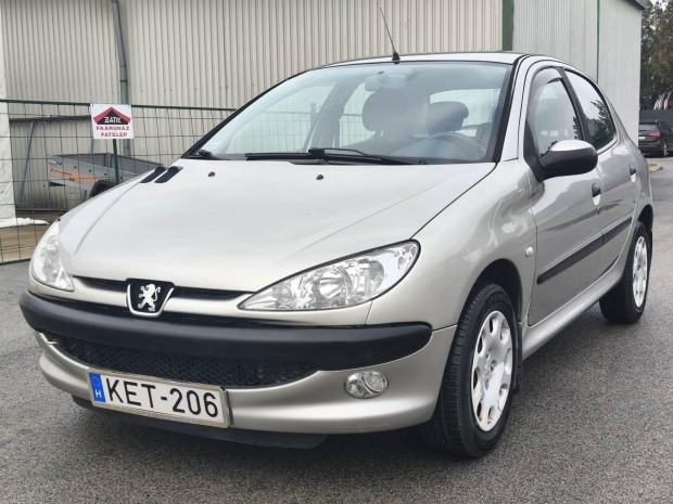 Peugeot 206 1.4 16V Trendy Plus