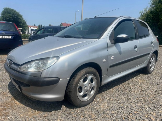 Peugeot 206 1.4 HDi Premium Klms!! Friss msz...