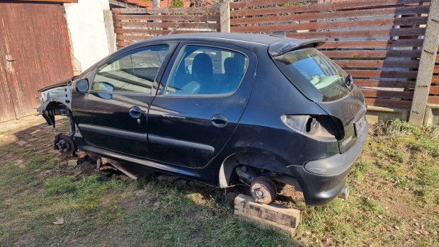 Peugeot 206 1.4 Hdi bontott alkatrszek