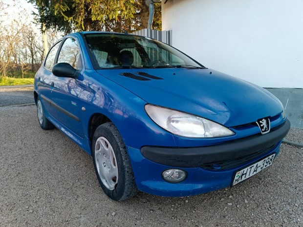 Peugeot 206 1.4 Mistral Vonhorog!