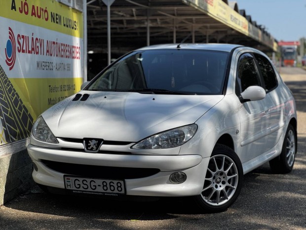 Peugeot 206 1.4 Presence ITT és Most Akció!!! A...