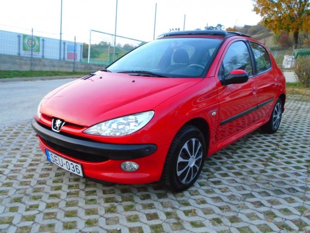 Peugeot 206 1.4 Sporty 2v mszakival.kevs kil...