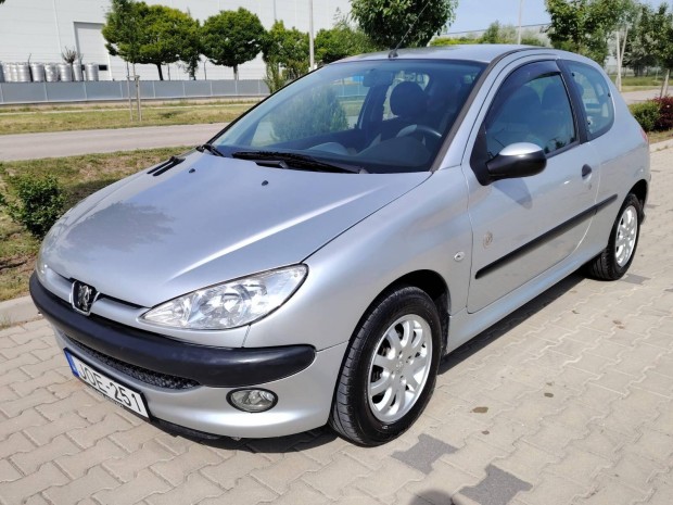 Peugeot 206 1.4 Sporty Magyarországi!