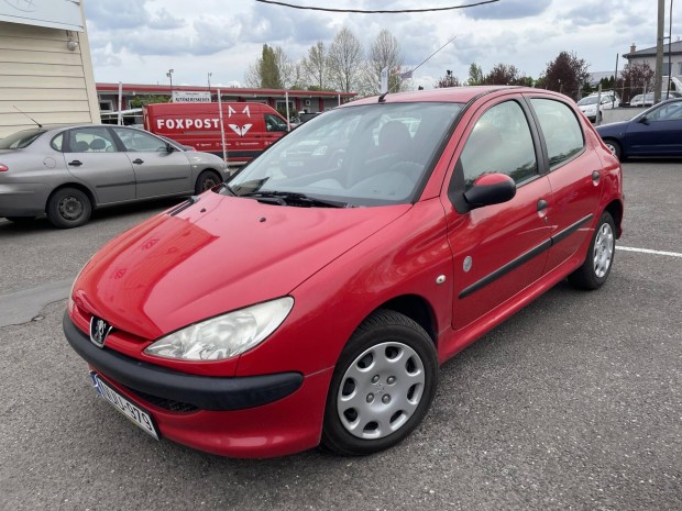 Peugeot 206 1.4 Trendy 180 e km szp es j lla...