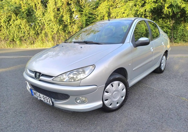 Peugeot 206 1.4 Trendy Plus Digitklma. ABS. L...