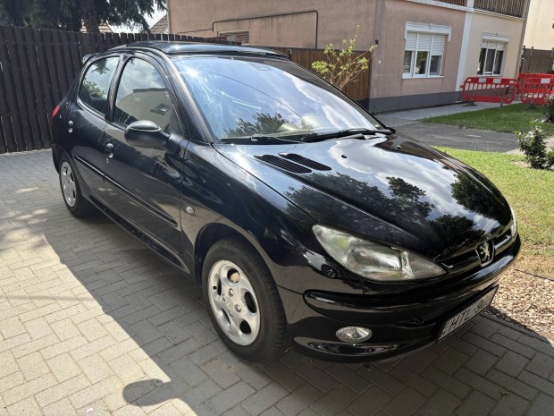 Peugeot 206 1.4 automata Eladó!