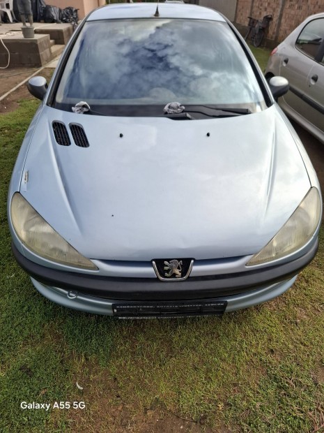 Peugeot 206 1.4 bonts 