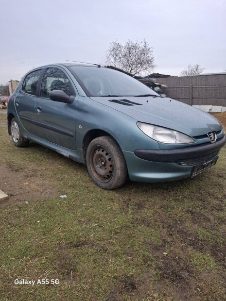 Peugeot 206 1.4 bonts 
