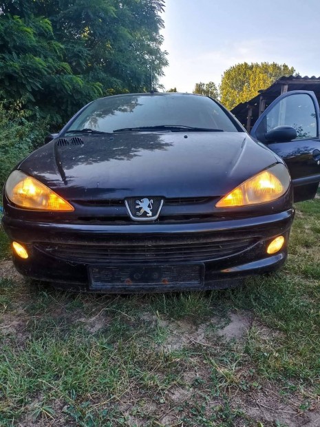 Peugeot 206 1.4b minden alkatrsze elad.