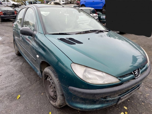 Peugeot 206 1.4i (1999) 10FS8U Alkatrszek #M1708