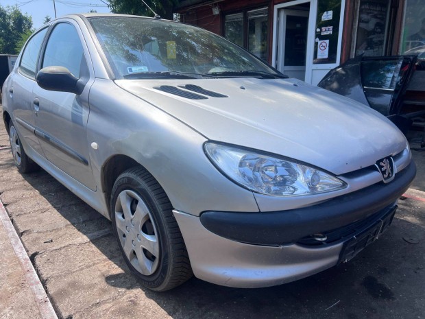 Peugeot 206 1.4i (2000) KFX Alkatrészek #M2752