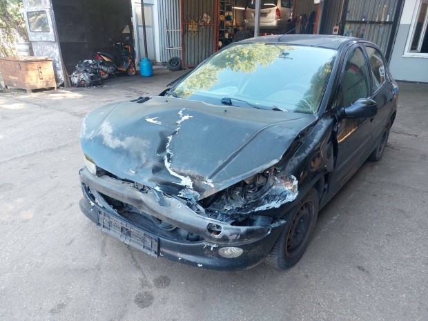 Peugeot 206 2.0 Hdi alkatrészei