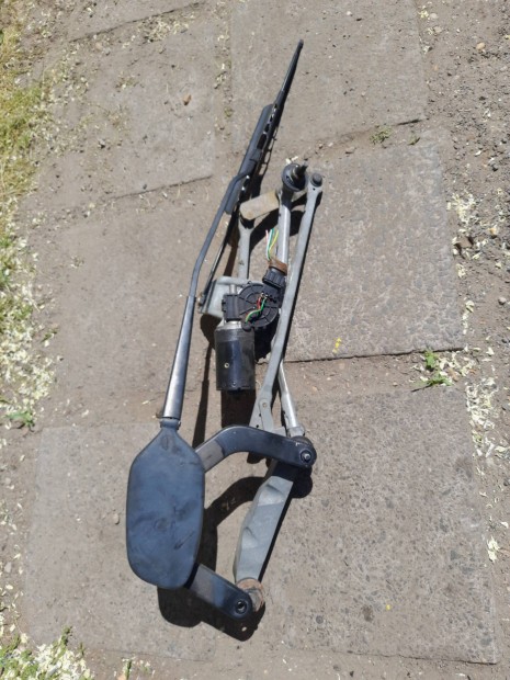 Peugeot 206 3 karos ablaktrl motor szerkezet 