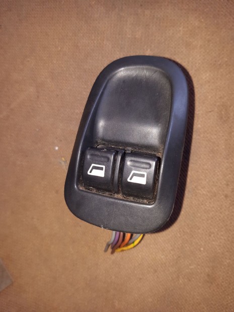 Peugeot 206 Bal Els� Ablakemel� Kapcsol�