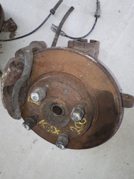 Peugeot 206 Bal Els� Csonk�llv�ny Ker�kaggyal + F�knyereg