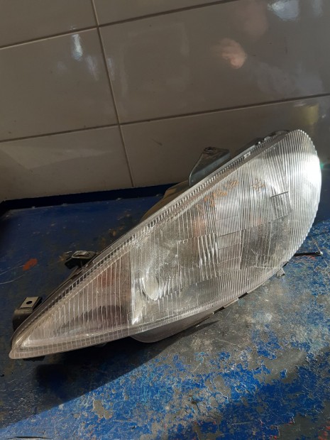 Peugeot 206 Bal Els� L�mpa / F�nysz�r�