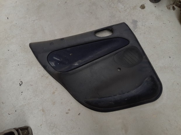 Peugeot 206 Bal Hátsó Ajtókárpit