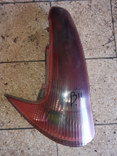 Peugeot 206 Bal Hátsó Lámpa