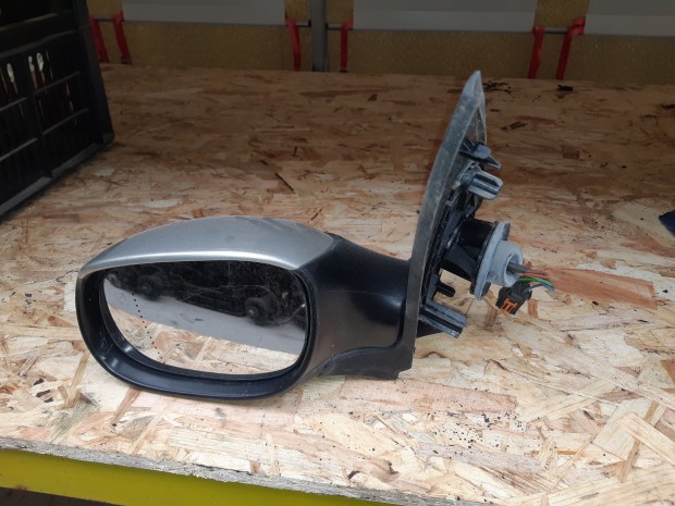 Peugeot 206 Bal Visszapillant� T�k�r Elektromos