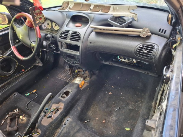 Peugeot 206 CC alkazrészek eladók