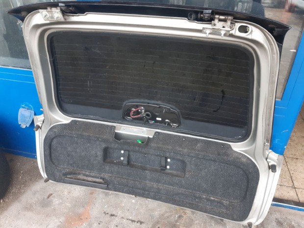 Peugeot 206 Csomagtér Ajtó