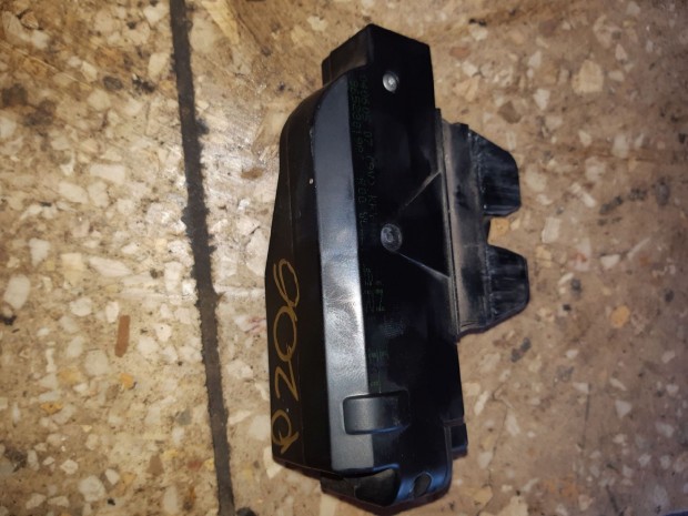 Peugeot 206 Csomagt�rajt� Z�r