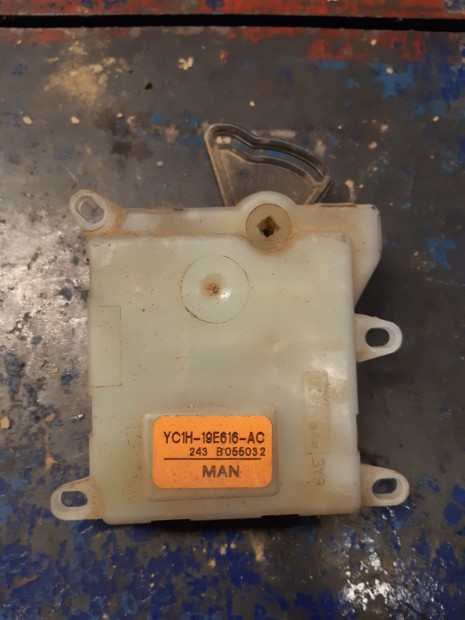 Peugeot 206 F�t�s �ll�t� Motor