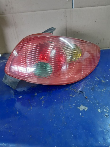 Peugeot 206 Jobb Hátsó Lámpa