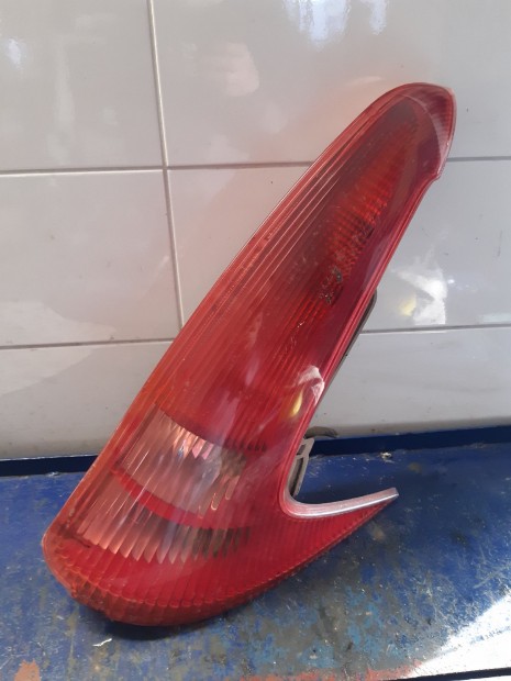 Peugeot 206 Jobb H�ts� L�mpa