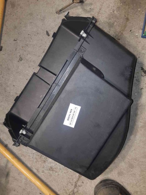 Peugeot 206 Keszty�tart�