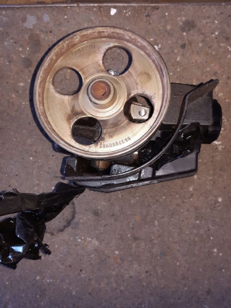 Peugeot 206 Korm�nyszerv� Szivatty� + Szerv� Tart�ly