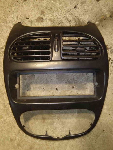 Peugeot 206 K�z�ps� Szell�z�