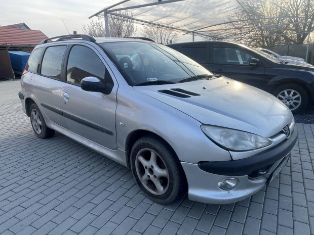 Peugeot 206 SW 1.4 16V Quiksilver Friss M�szaki