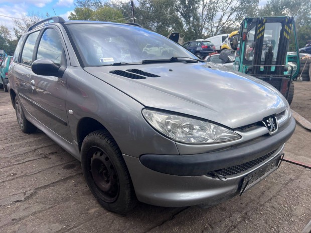 Peugeot 206 SW 1.4i (2003) KFW Alkatrészek #M3201