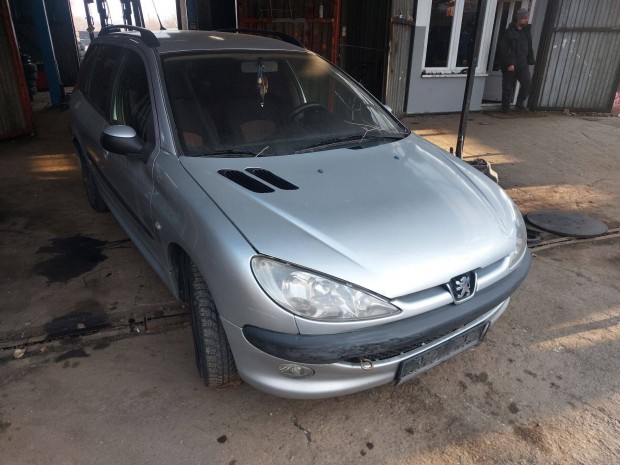 Peugeot 206 SW karossz�ria elemei sz�rke