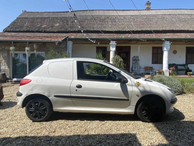 Peugeot 206 Van 1.4 HDi Megbízható, takarékos kisfurgon eladó!