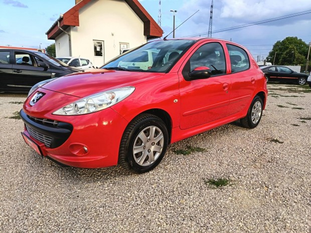 Peugeot 206+ 1.1 Urban AC 1.tulaj.33e Km!!!